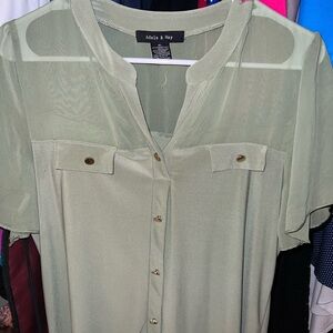 SUPER CUTE GREEN BLOUSE